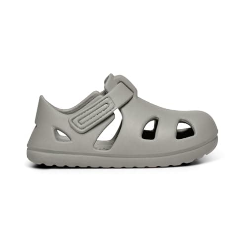 Closed-Toe Splash Sandals