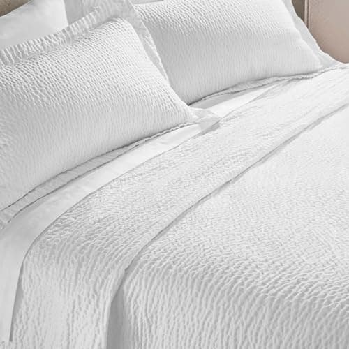 Hotel-Quality Coverlet