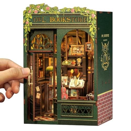Owl Bookstore Nook