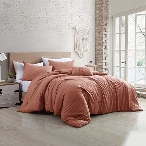 Garment-Washed Comforter
