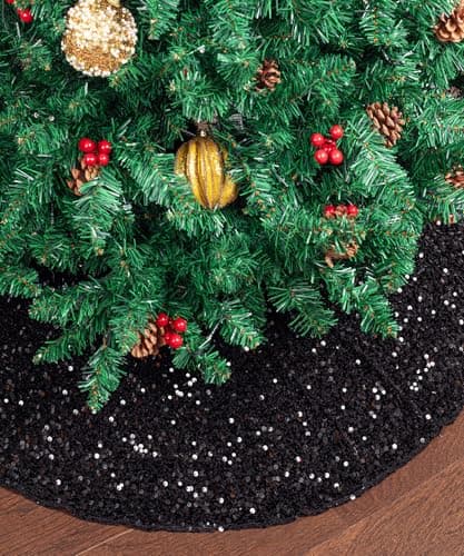 The Best Christmas Tree Skirts